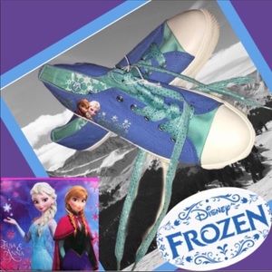 NWOB Frozen Canvas Kicks Sneakers Women Sz 6M Elsa Olaf